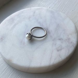 PANDORA GRAND PEARL RING